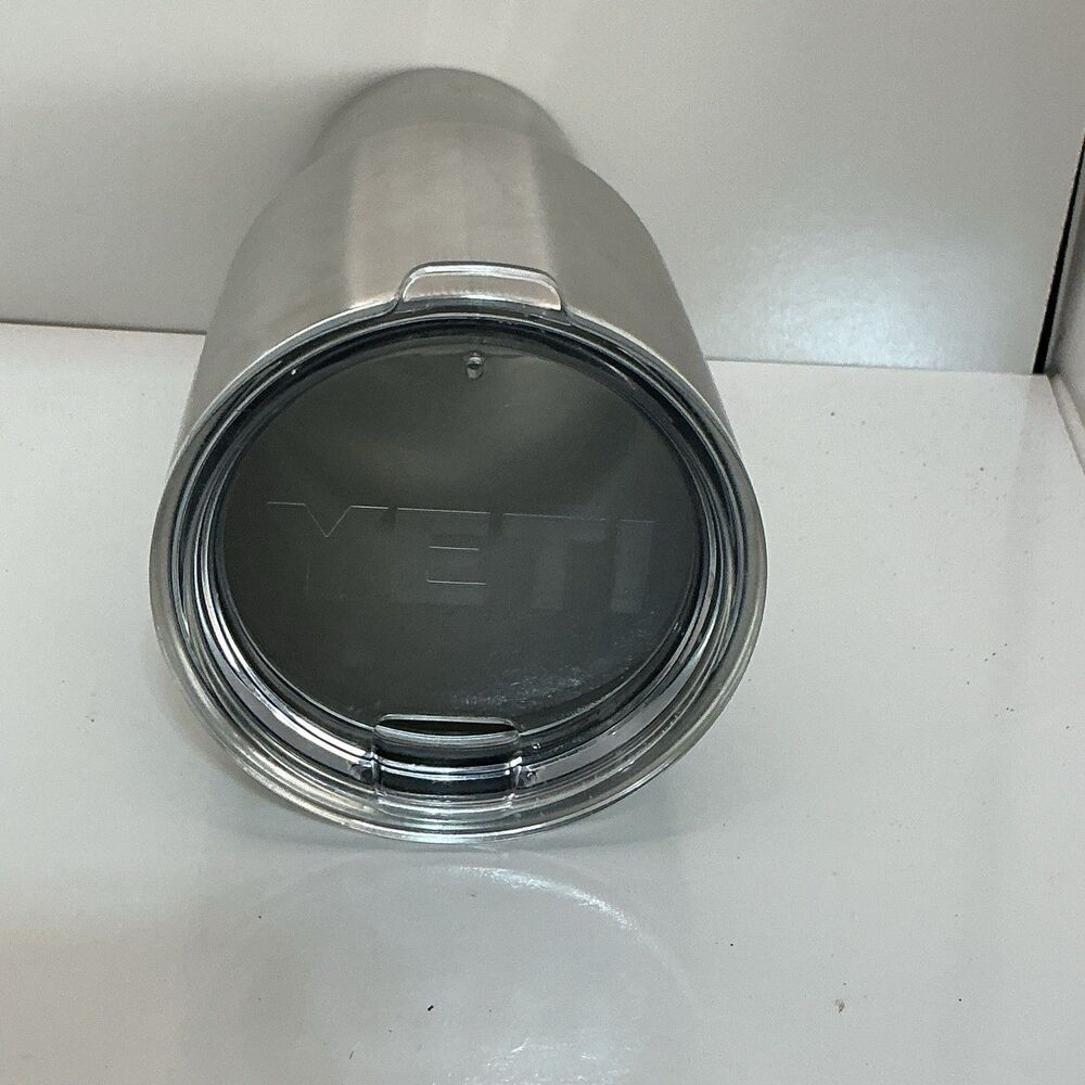YETI Rambler 30 oz Stainless Steel Vacuum Insulated Tumbler w/Lid No MagSlider - Picture 4 of 5